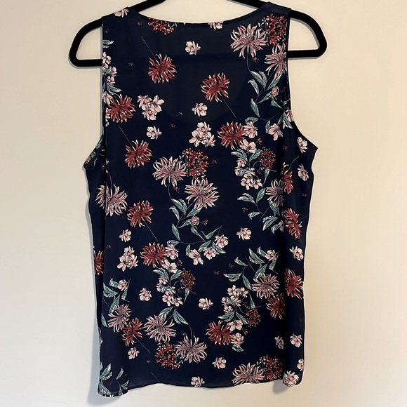 Women’s tank blouse - Picture 2 of 3